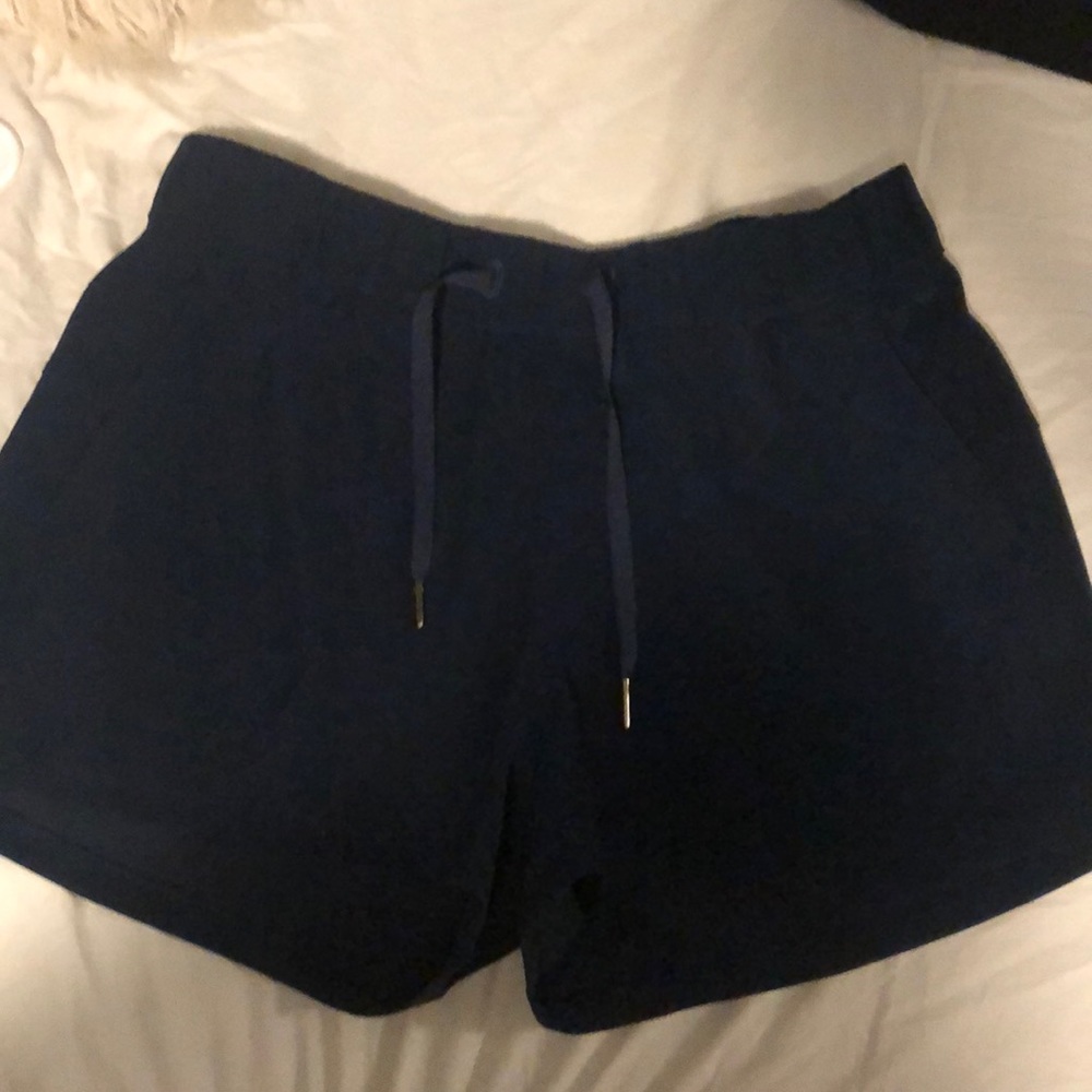 on the fly lululemon shorts